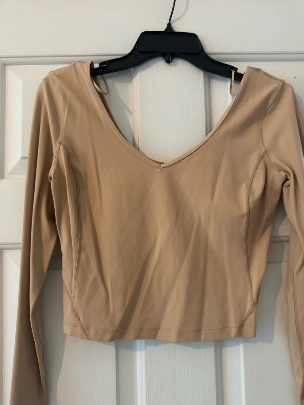 LULULEMON Women's Long Sleeve V-Neck Crop Top - Beige